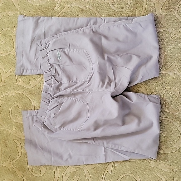 2/$15 Greys AnatomyRiley 5-Pocket Mid-Rise Flared Leg Scrub Pant TALL - Picture 8 of 8